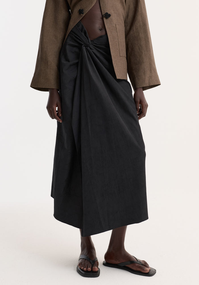 Sarong textured skirt | black