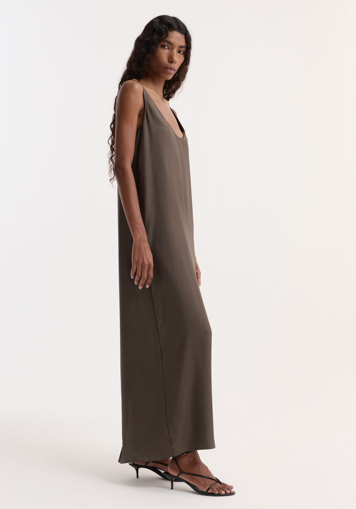 Silk scoop-neck dress | earth