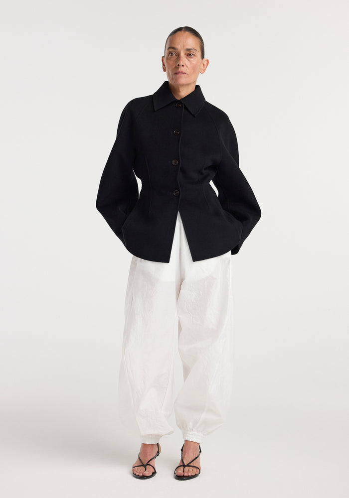 Double-faced sculptural jacket | black