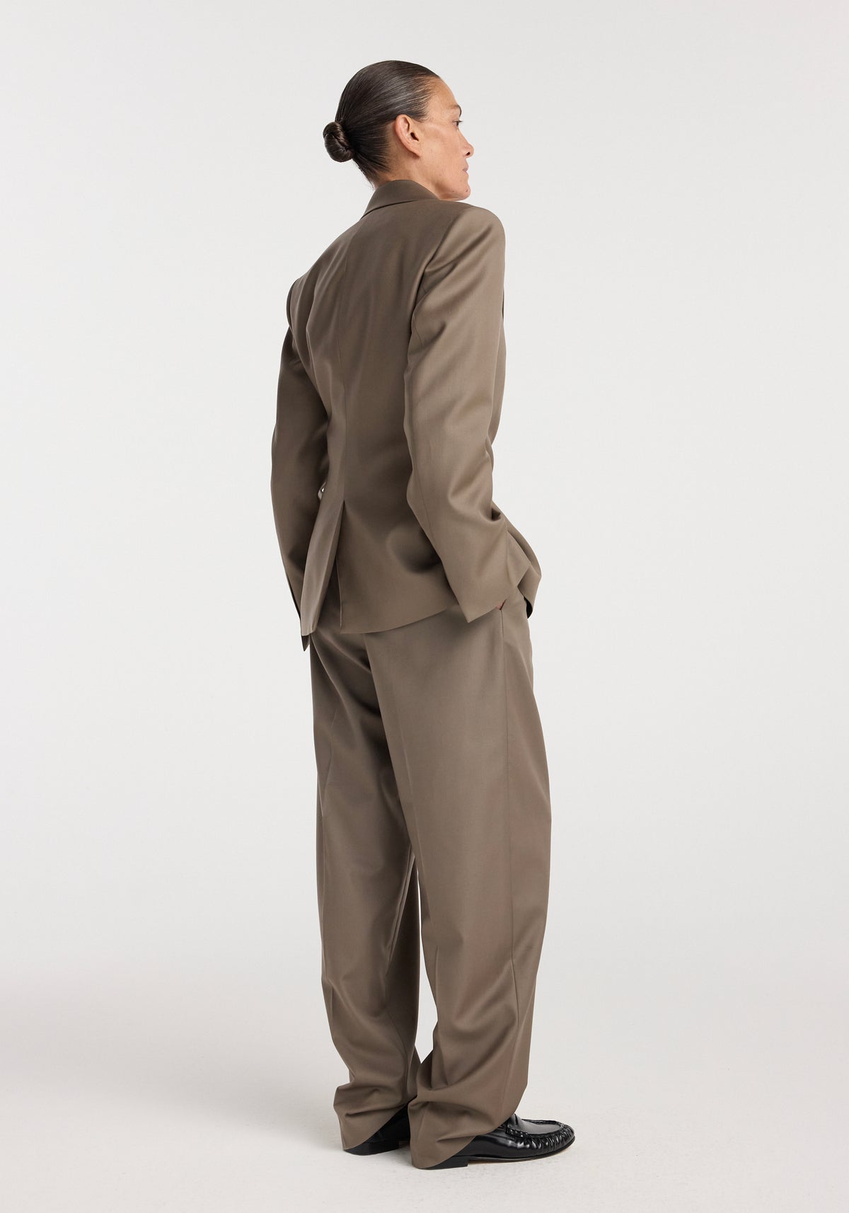 Hourglass shaped blazer | desert brown