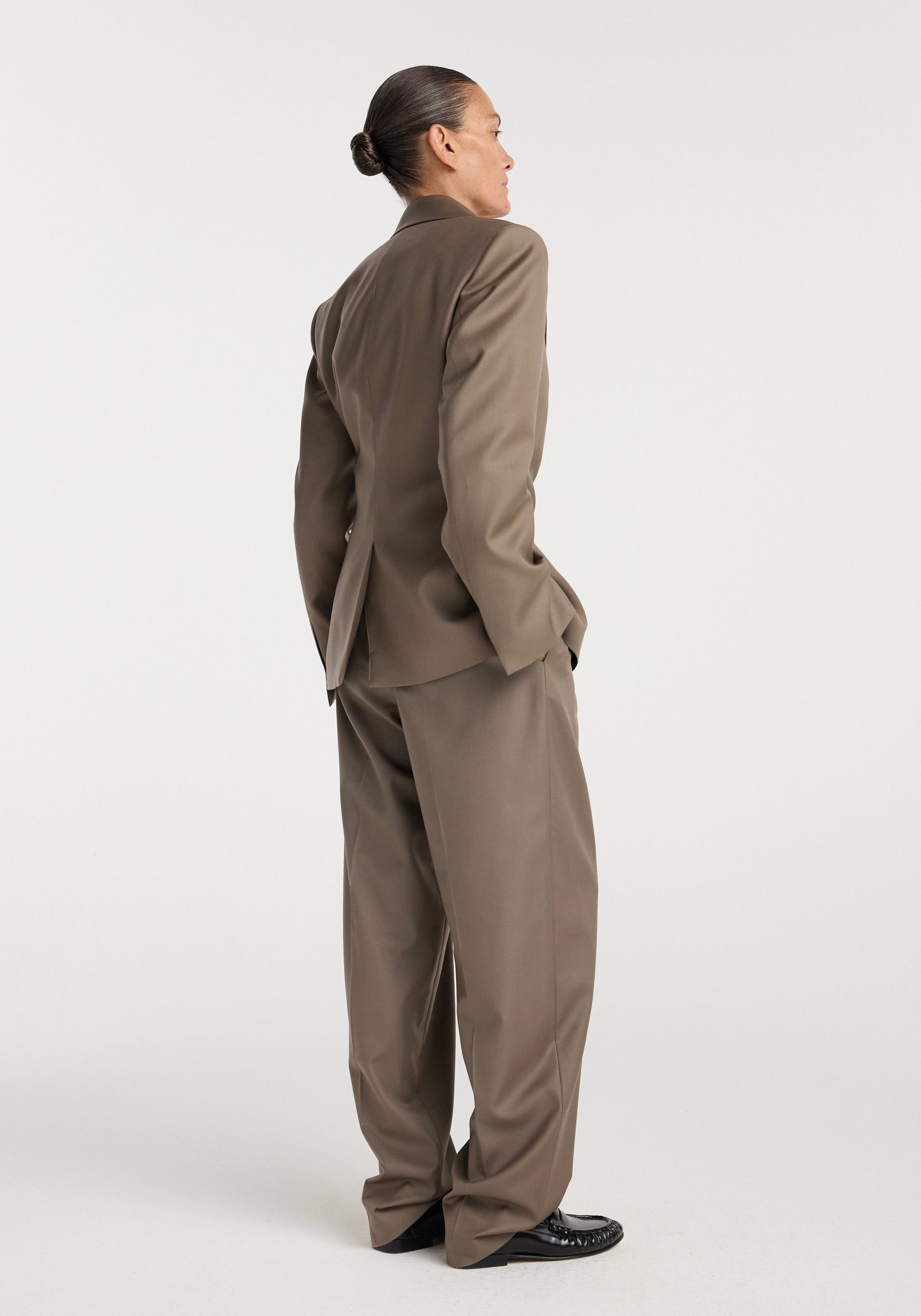 Hourglass shaped blazer | desert brown