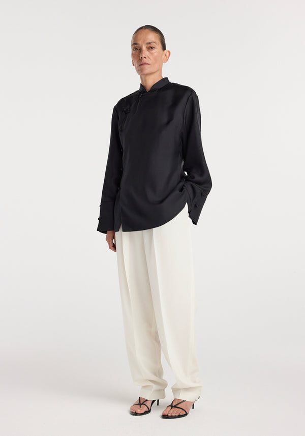 Pankou closure silk top | black