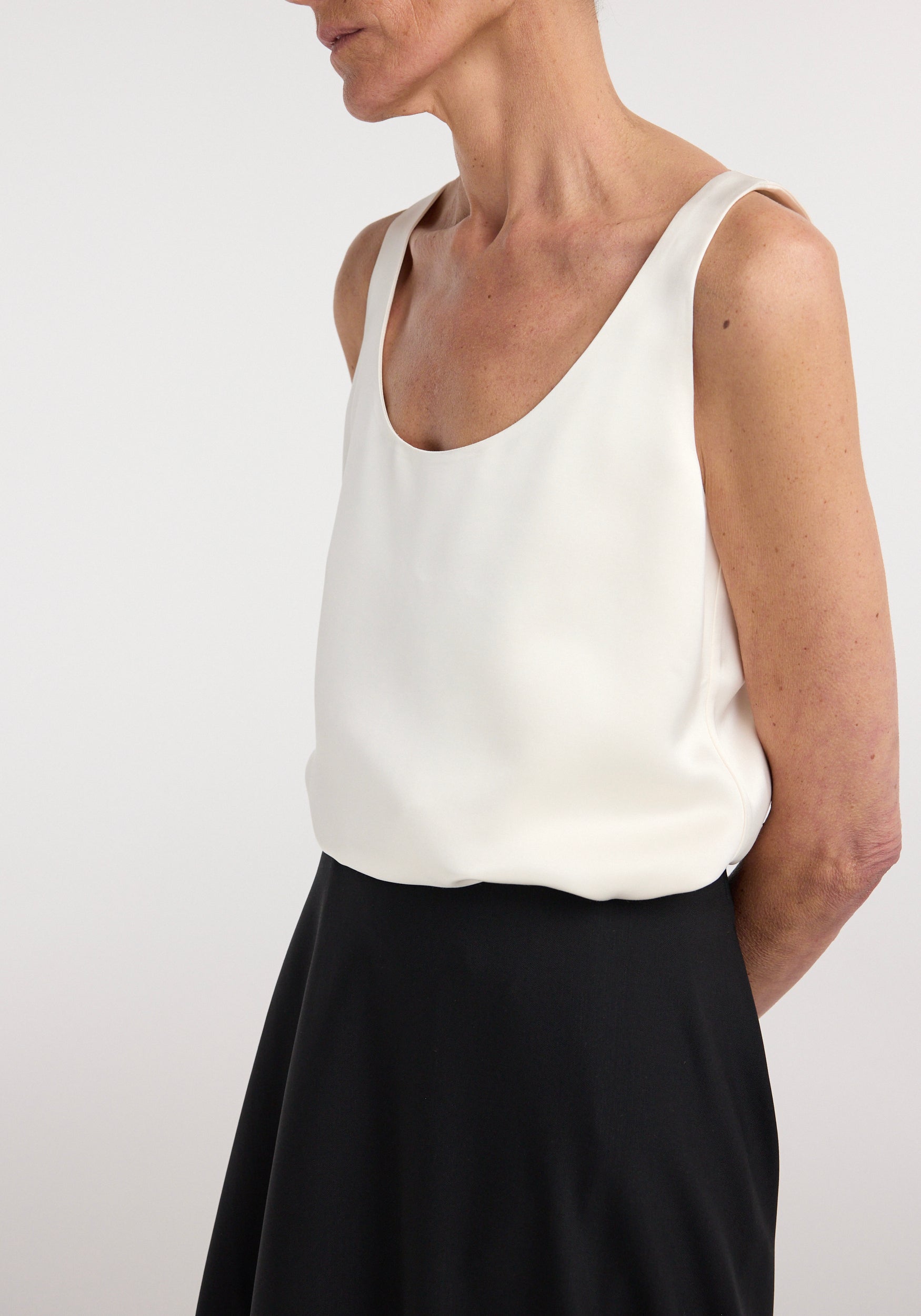Satin scoop-neck top | ivory