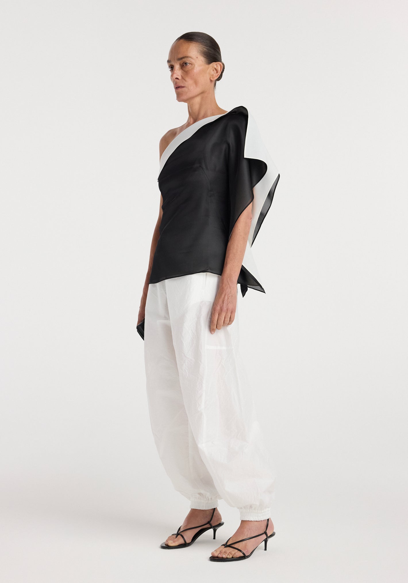 Sculptural double layered top | black