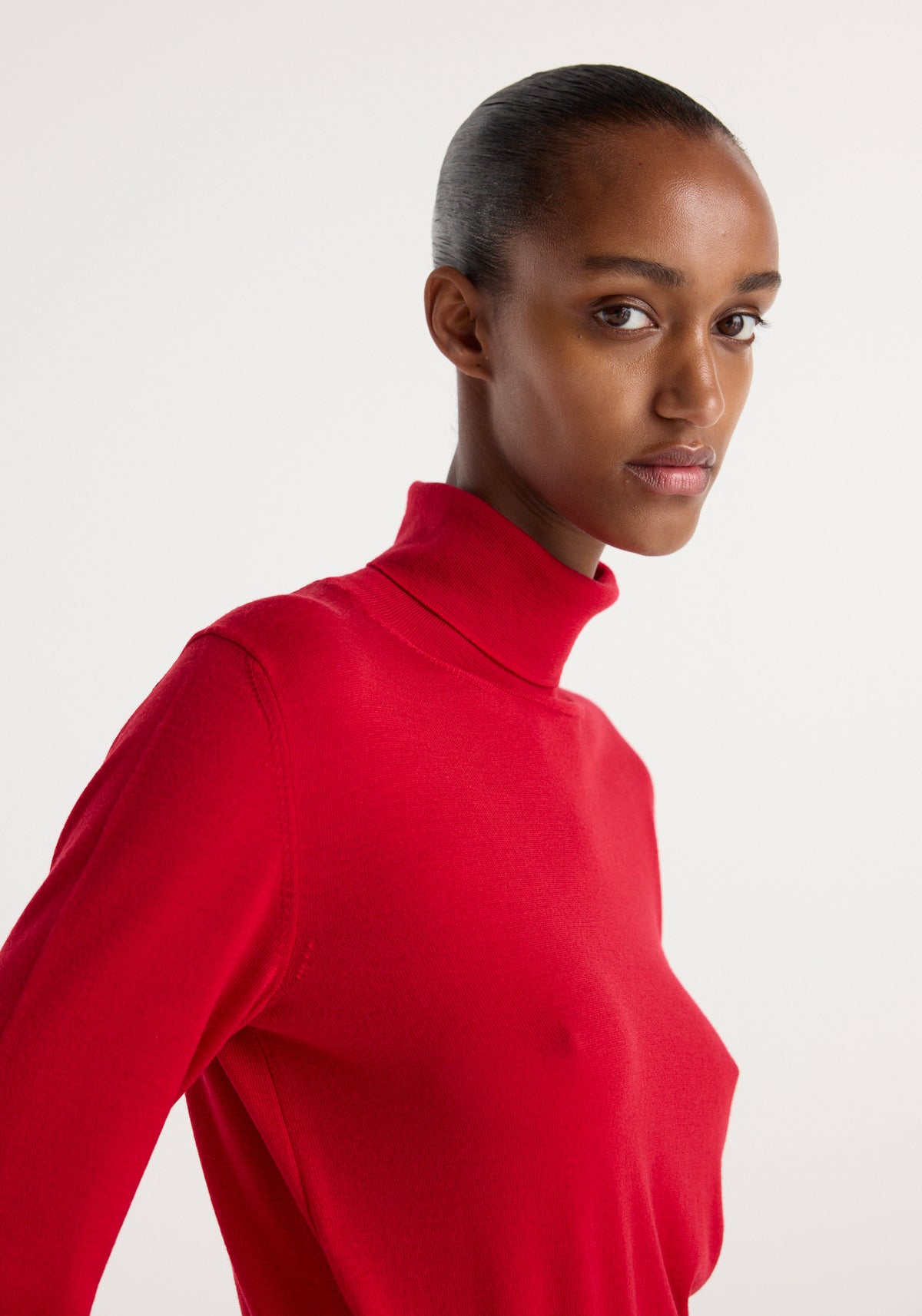 Fine-knit wool cashmere turtleneck | red