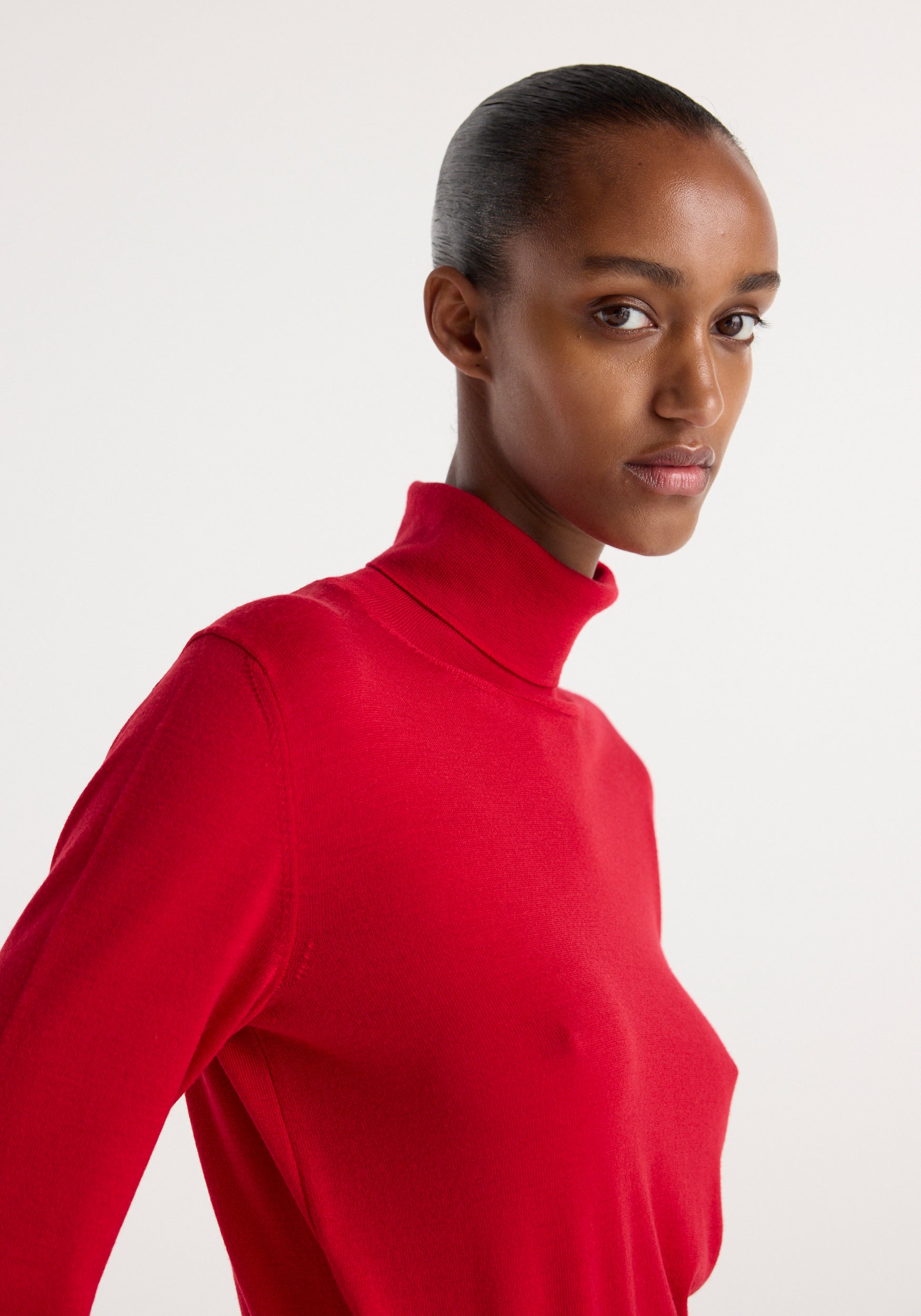 Fine-knit wool cashmere turtleneck | red