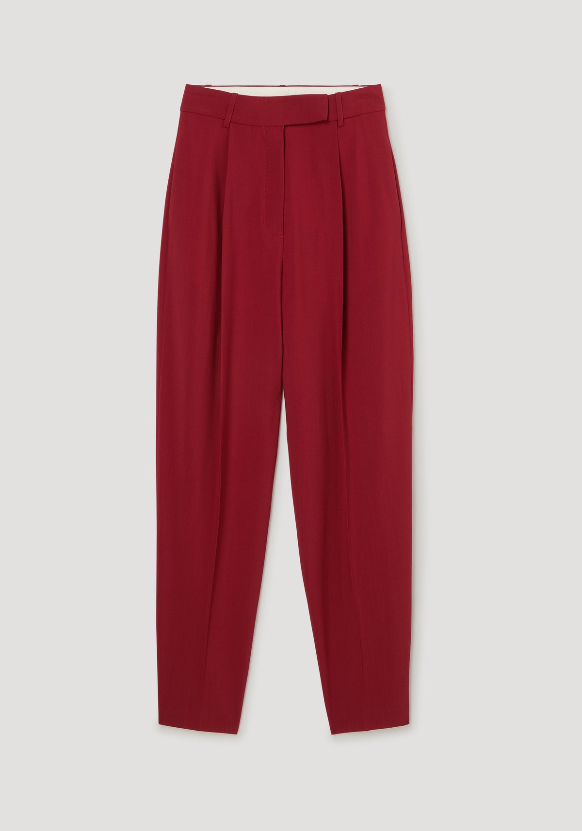 Daria - Single pleat tapered trousers | carmine