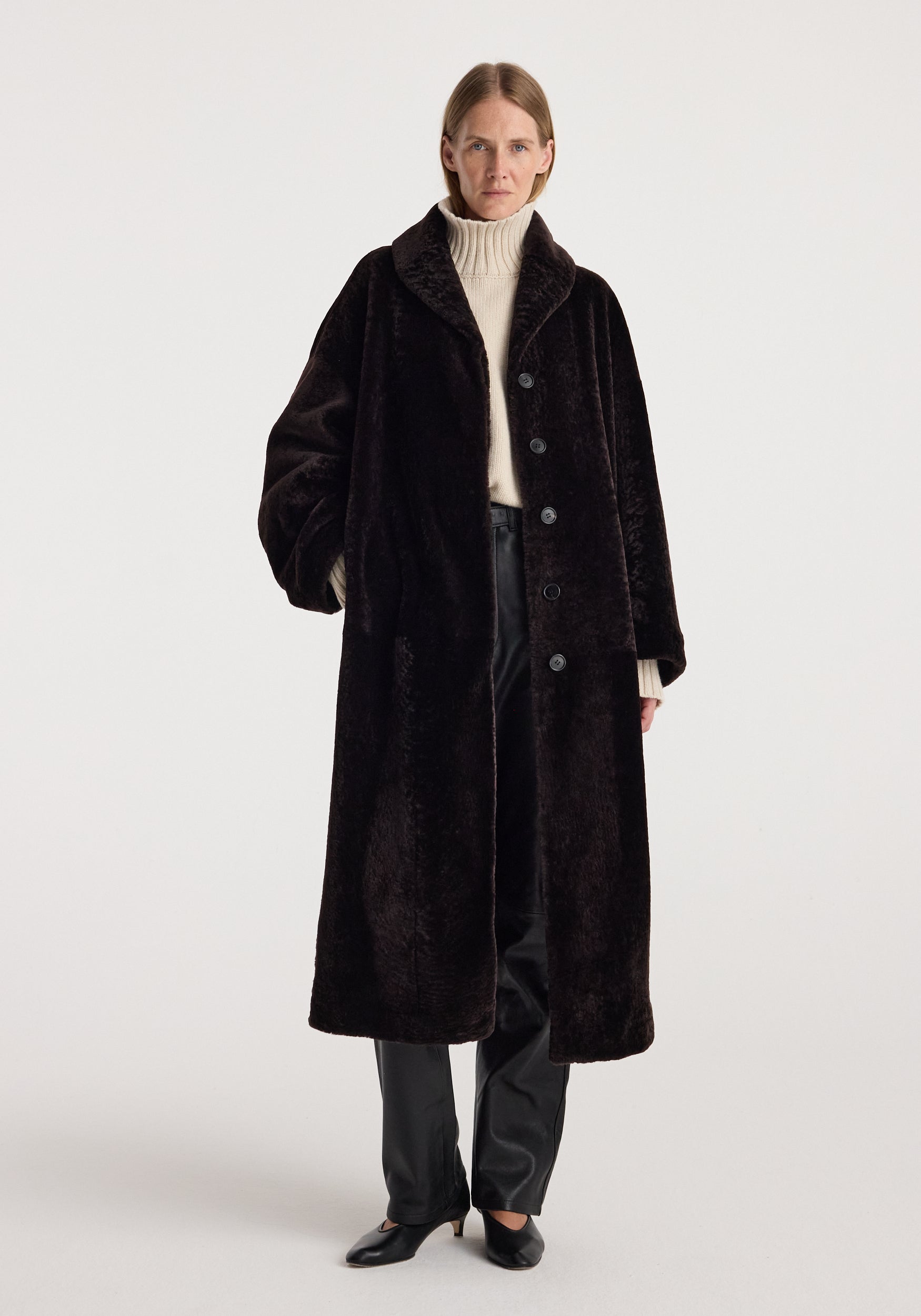 Shearling Shawl-Collar Coat | dark chocolate