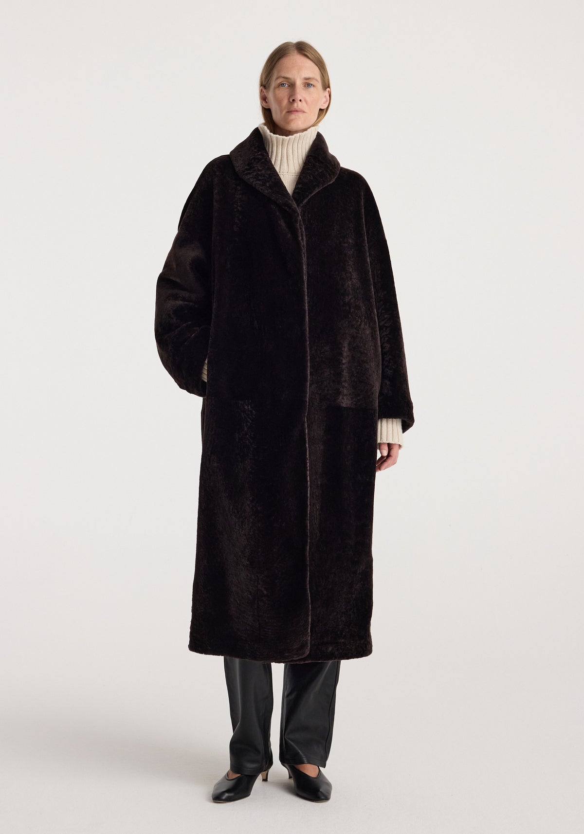Shearling Shawl-Collar Coat | dark chocolate