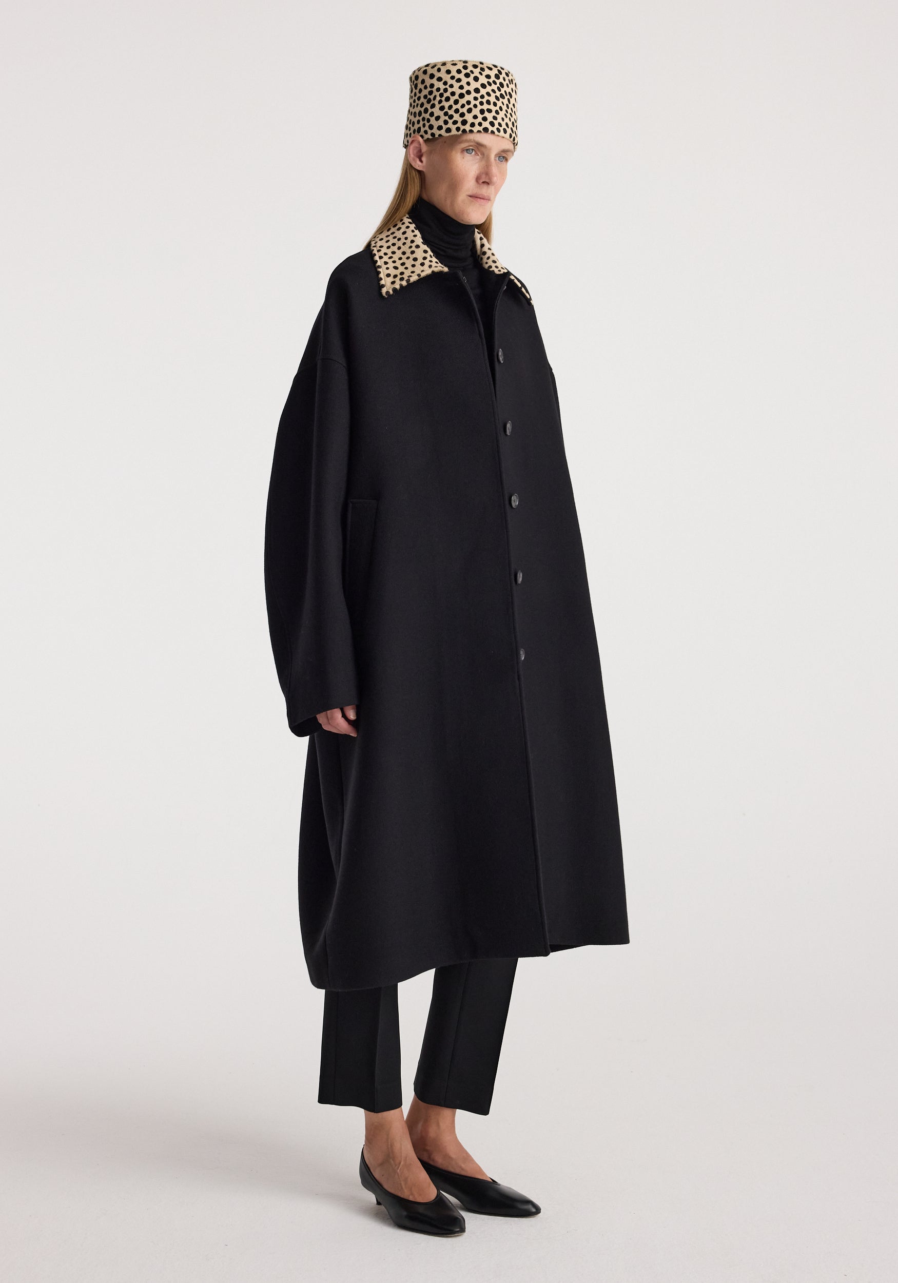 Cheetah collar wool coat | black