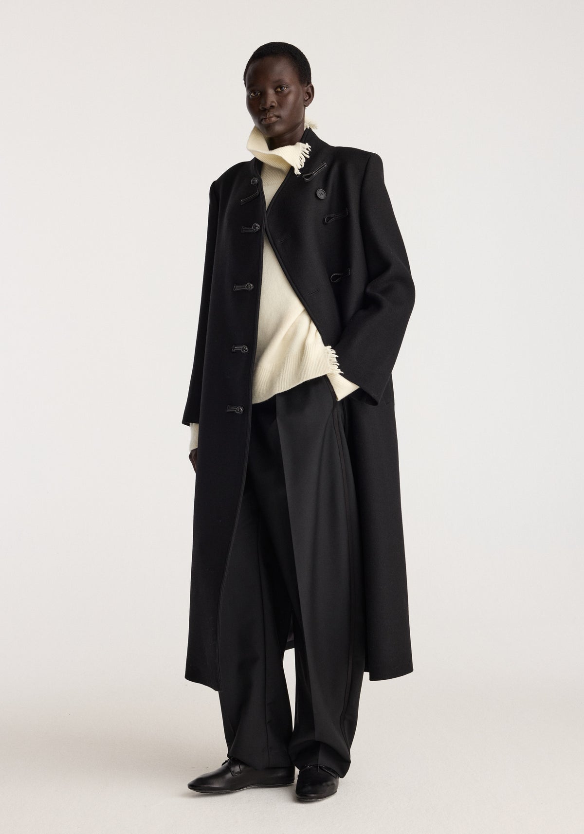 Pankou closure wool coat | black
