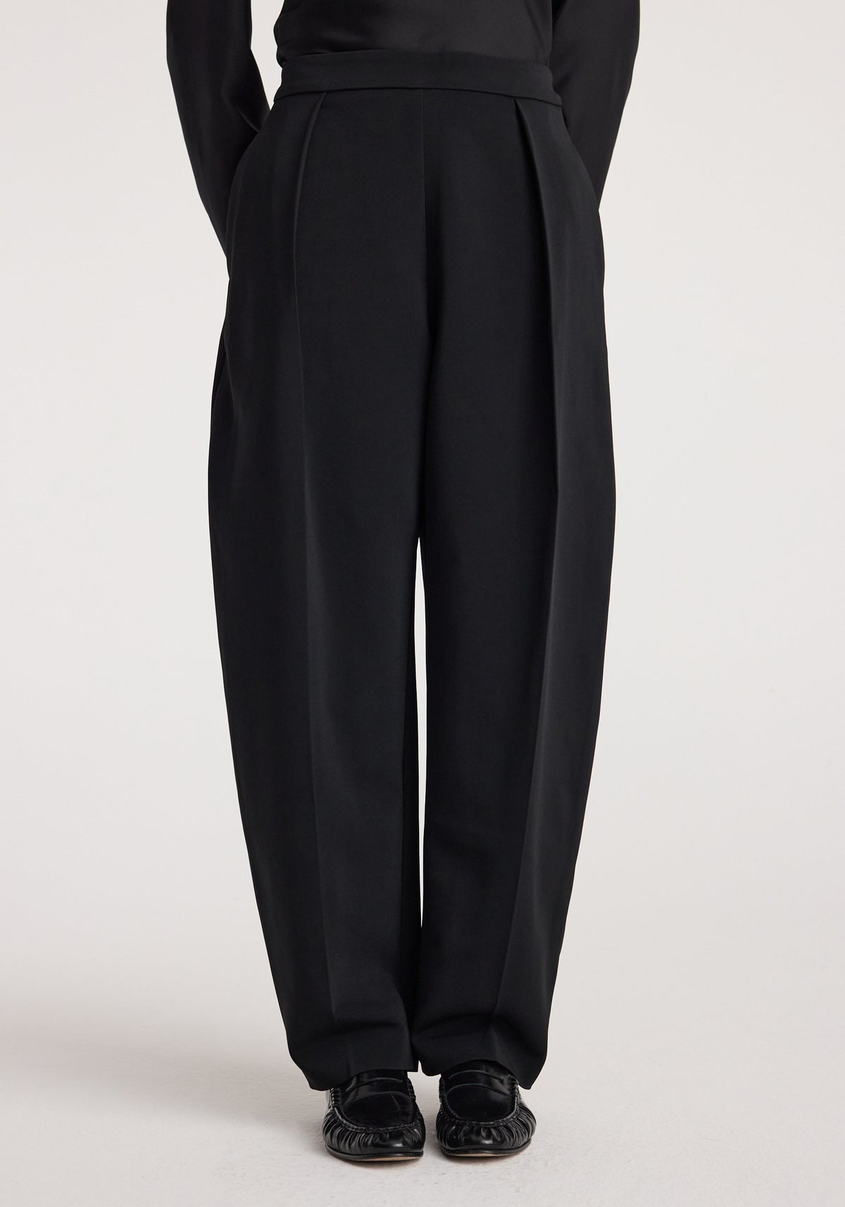 Puck - Sculptural tailored trousers | black