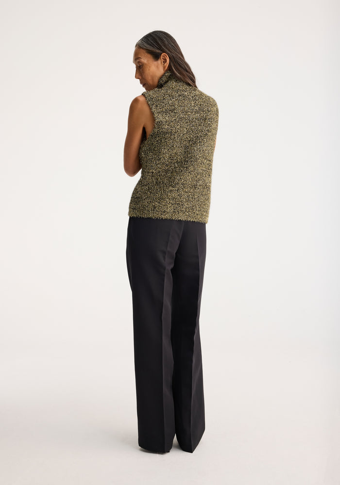 Gold knitted turtleneck | gold