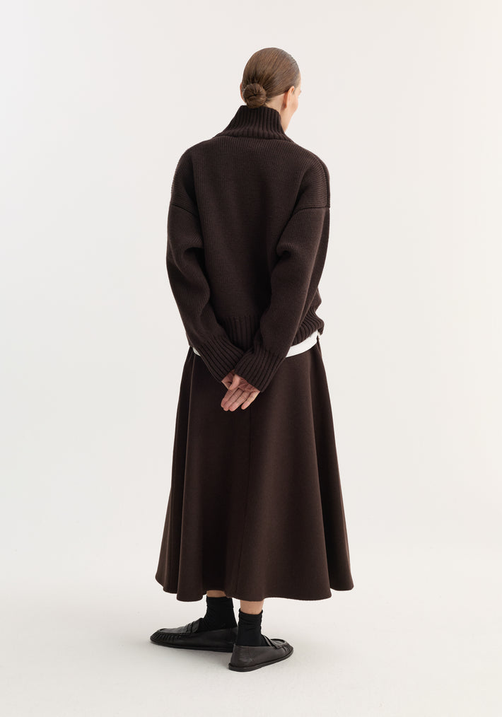 Sculptural compact turtleneck | dark brown