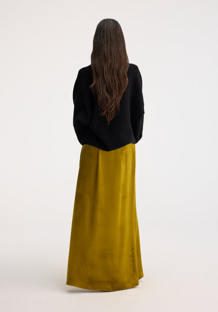 Long velvet skirt | gold