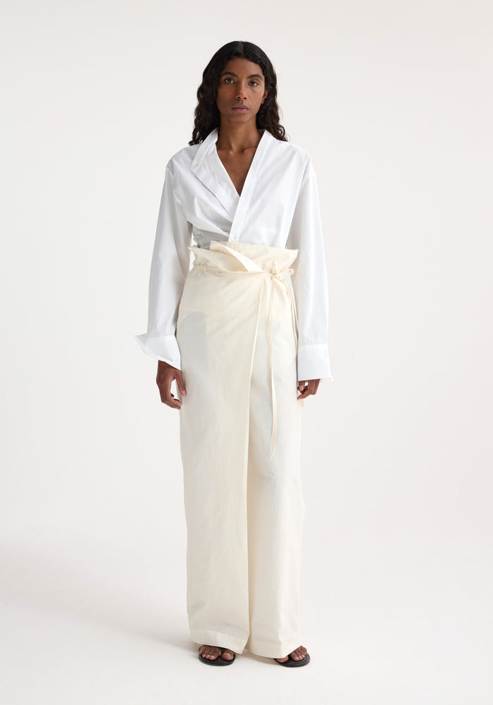 Sculptural cotton blend trousers | cream