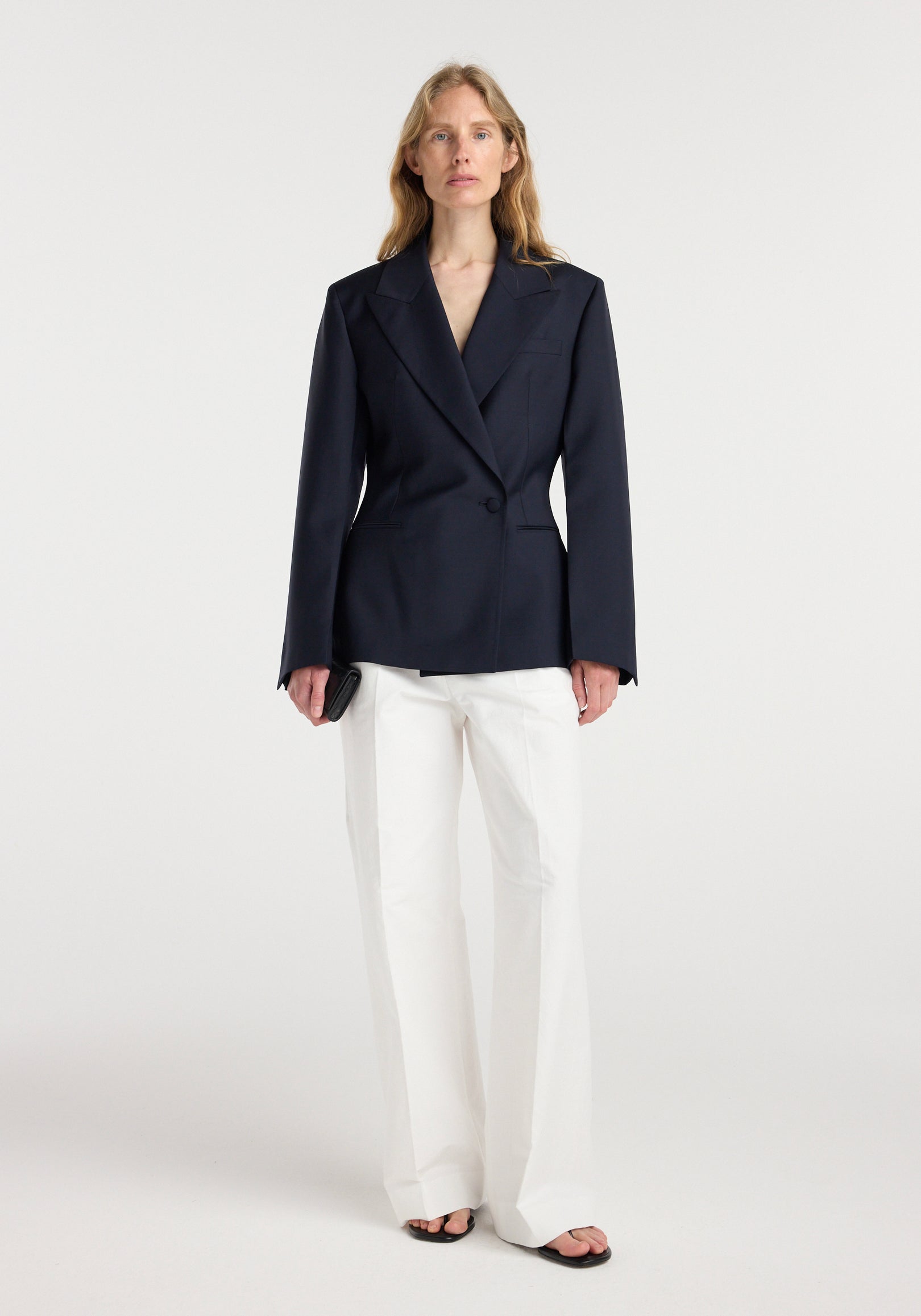 Hourglass shaped blazer | navy