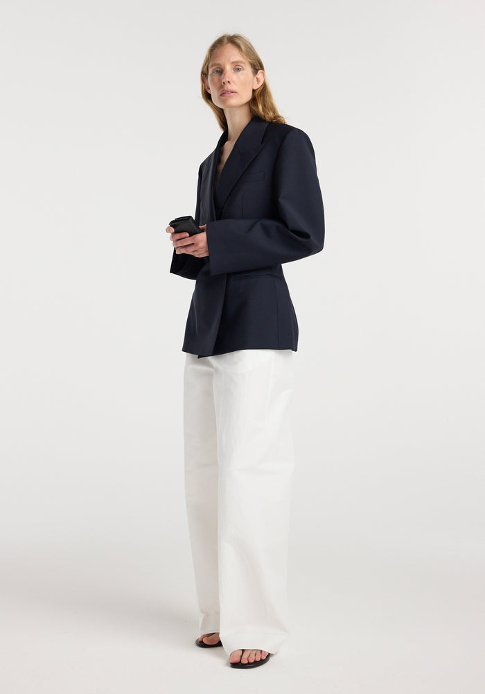 Hourglass shaped blazer | navy