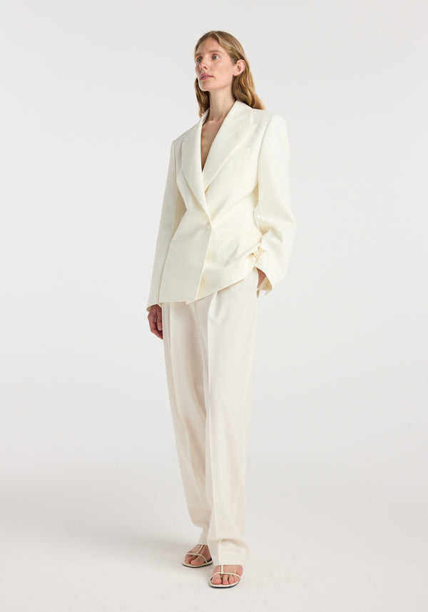 Hourglass shaped blazer | off white