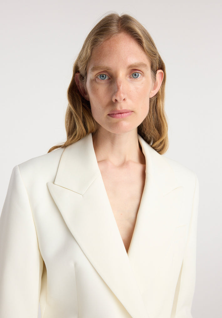 Hourglass shaped blazer | off white