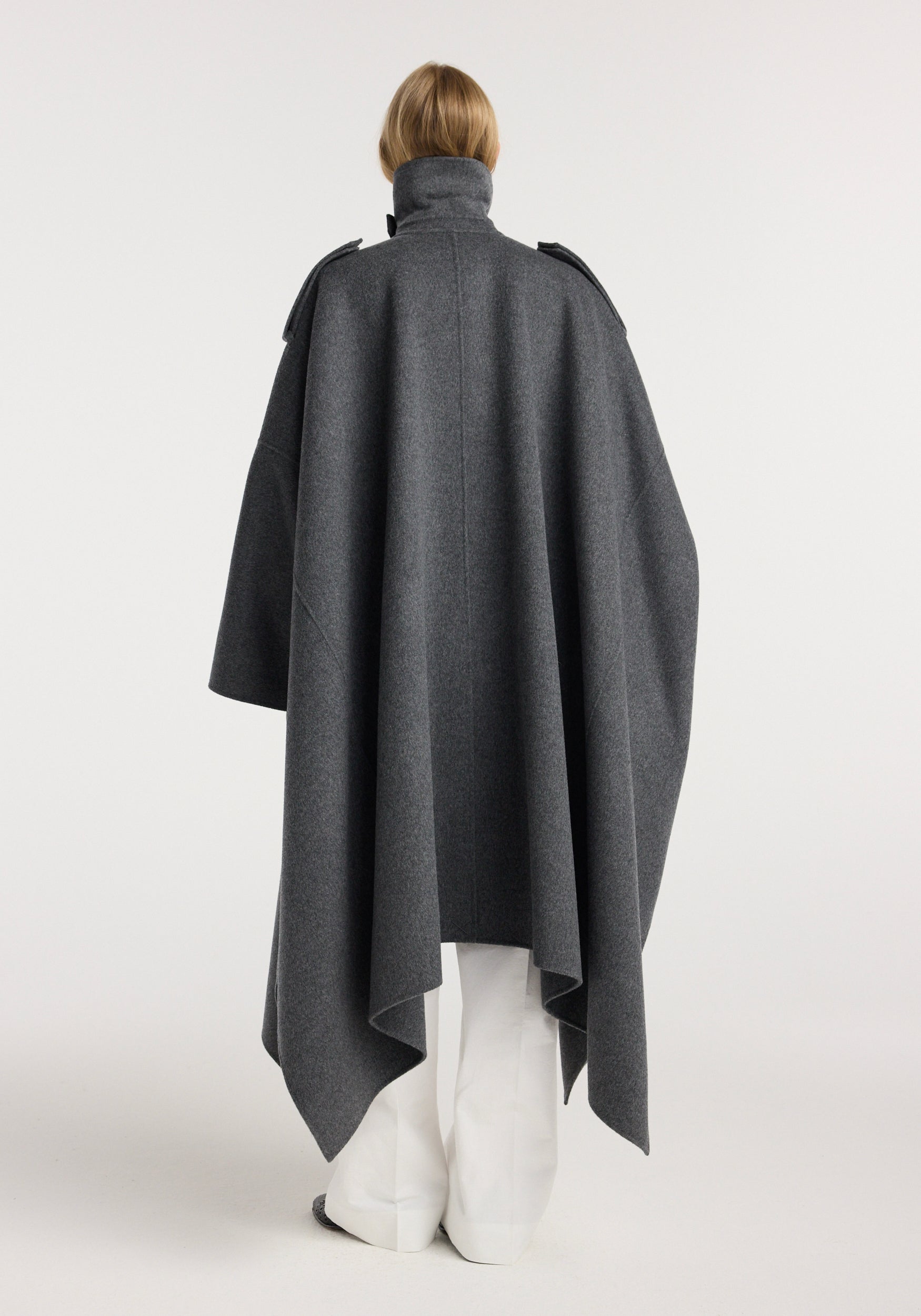 Double-faced cape trenchcoat | dark grey melange