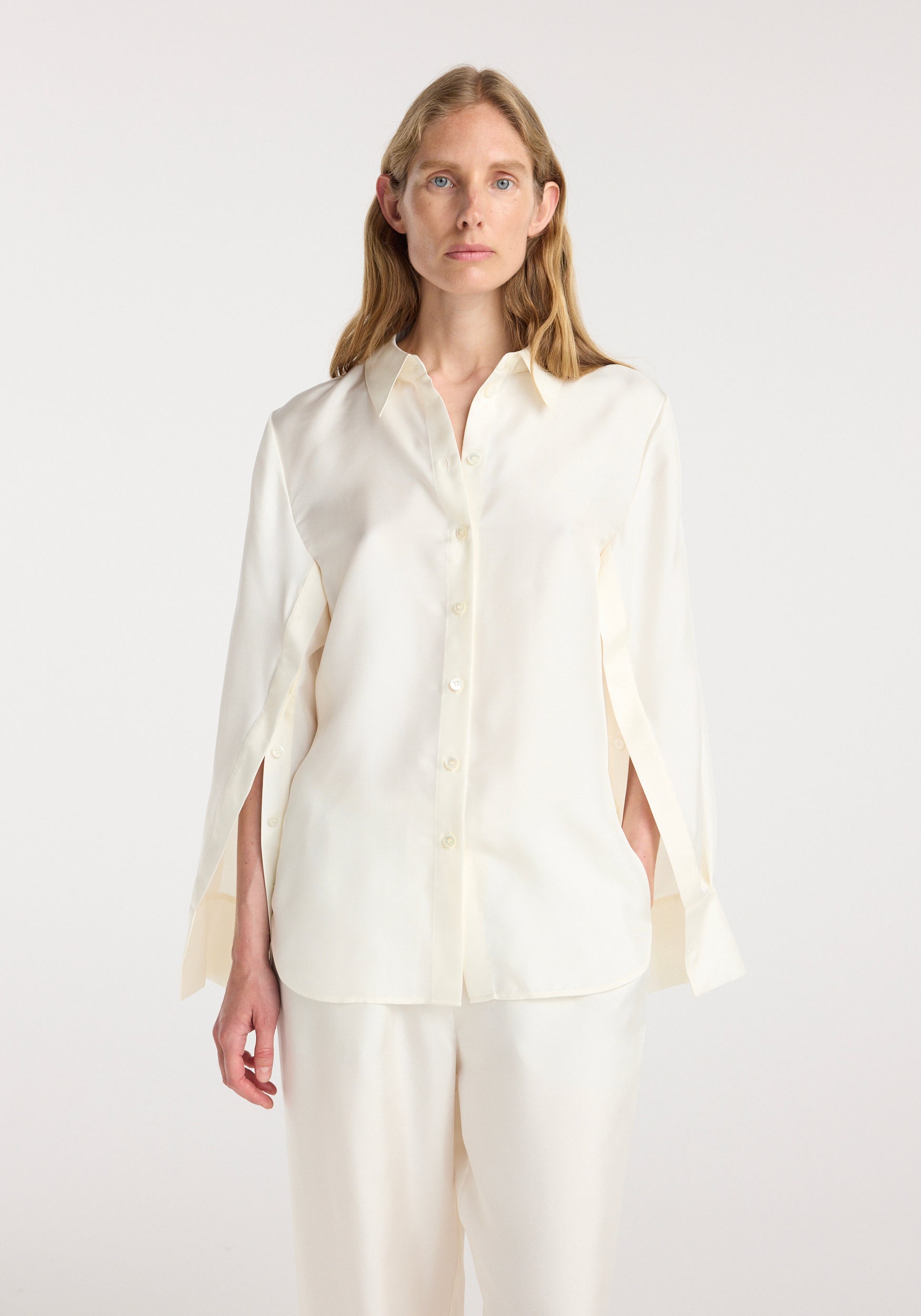 Silk open-sleeve detailed shirt | cream