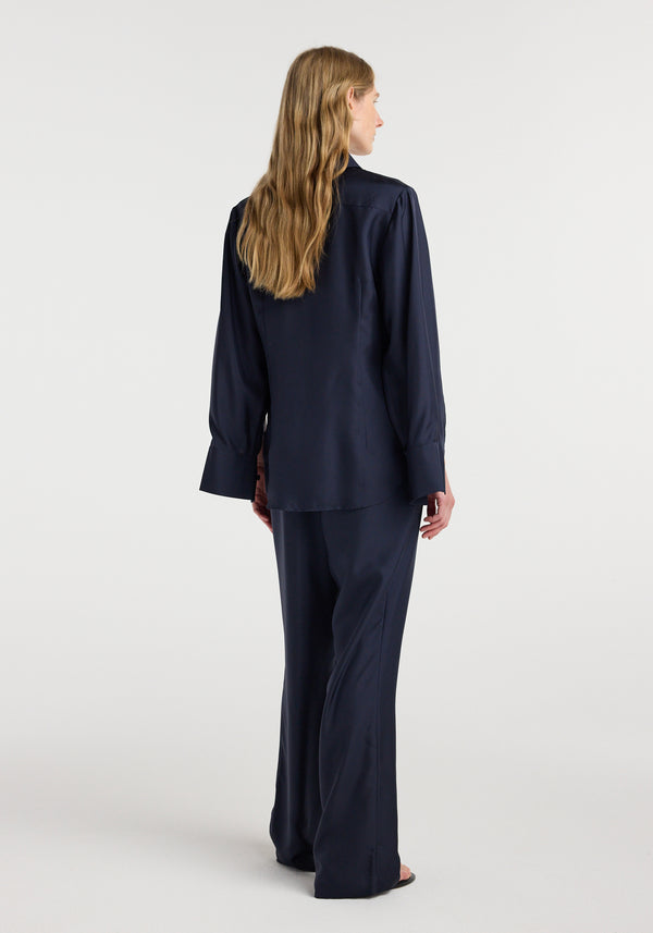 Silk open-sleeve detailed shirt | night