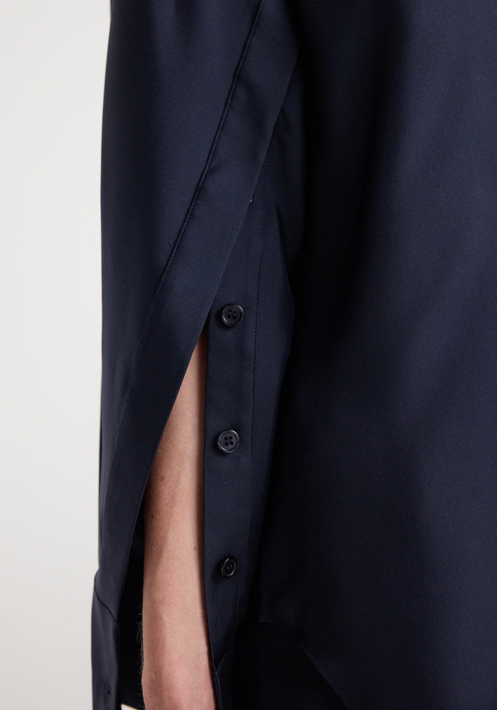 Silk open-sleeve detailed shirt | night