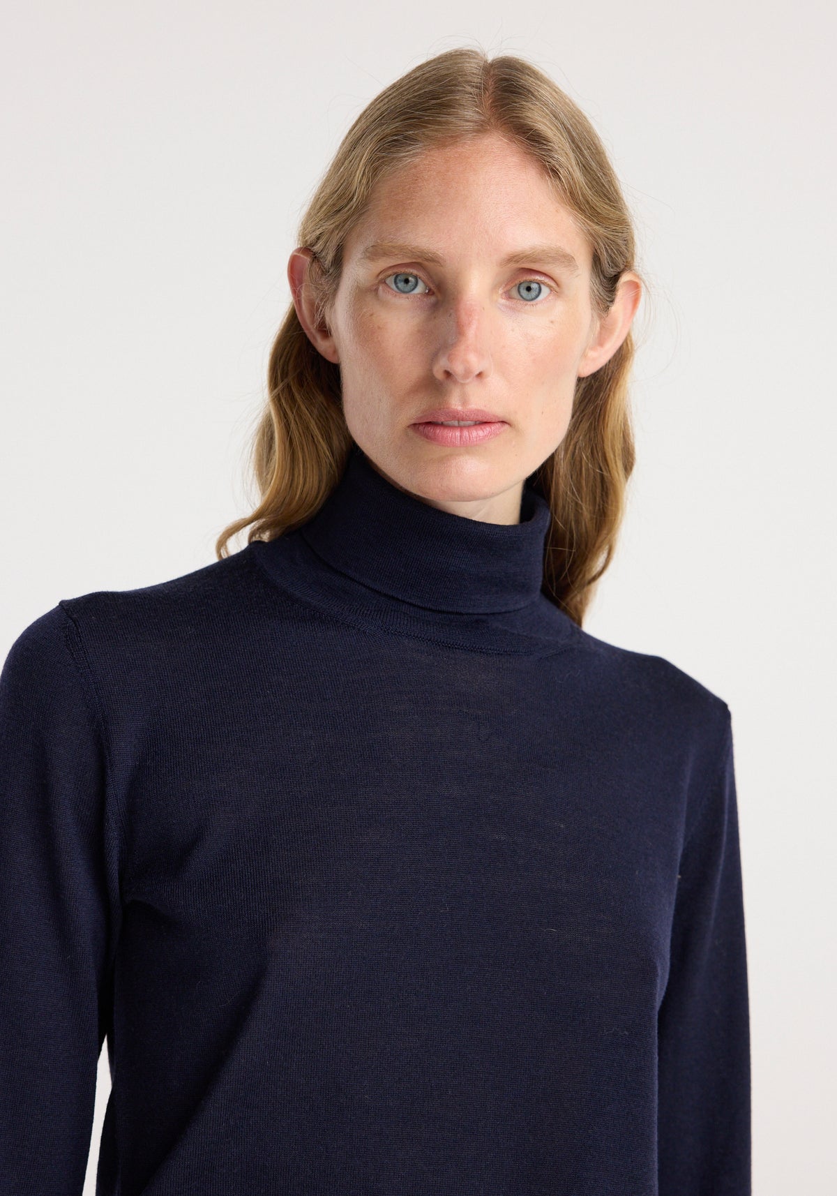 Fine-knit wool cashmere turtleneck | navy