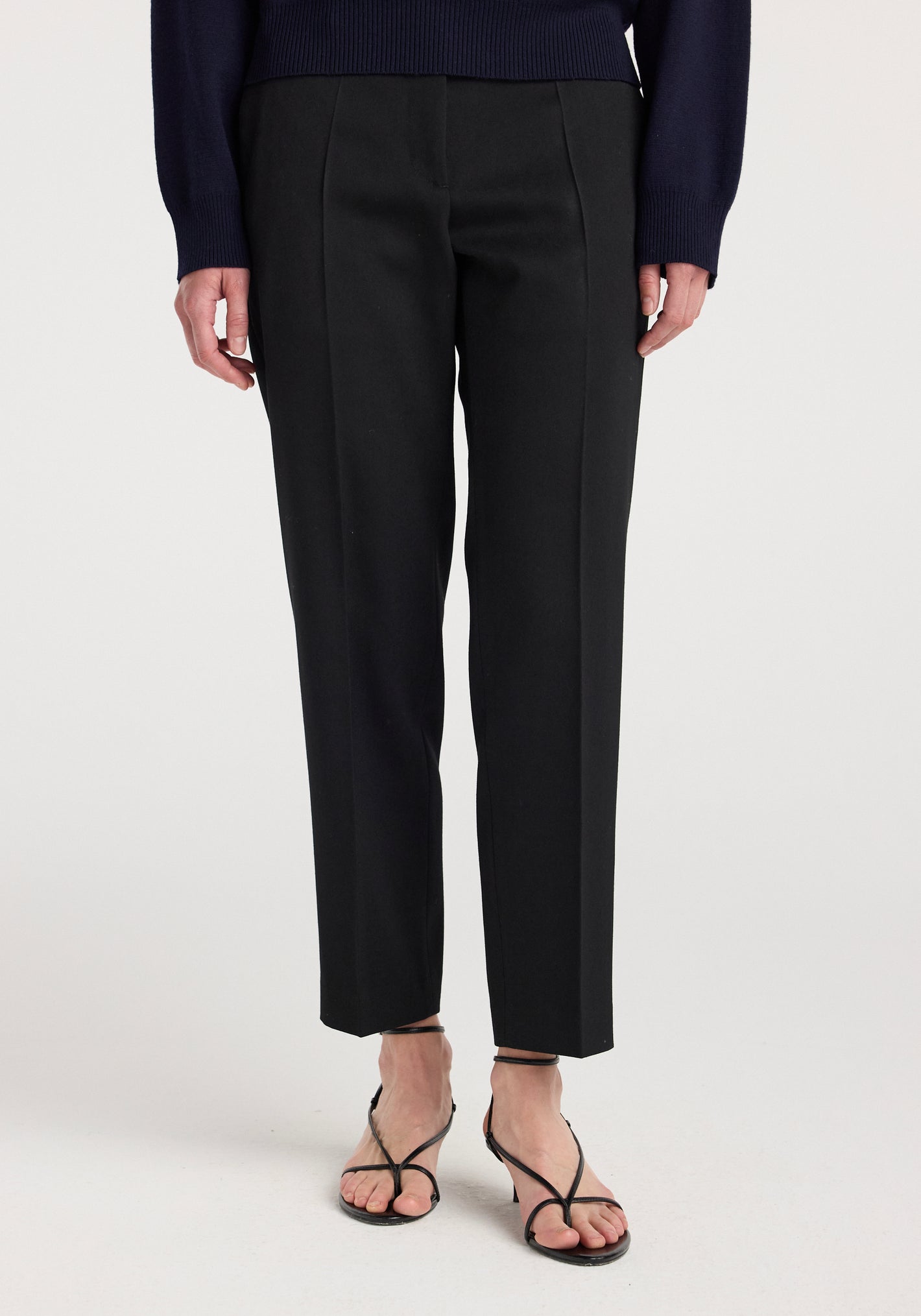 Mies - Cigarette leg tailored trousers | black