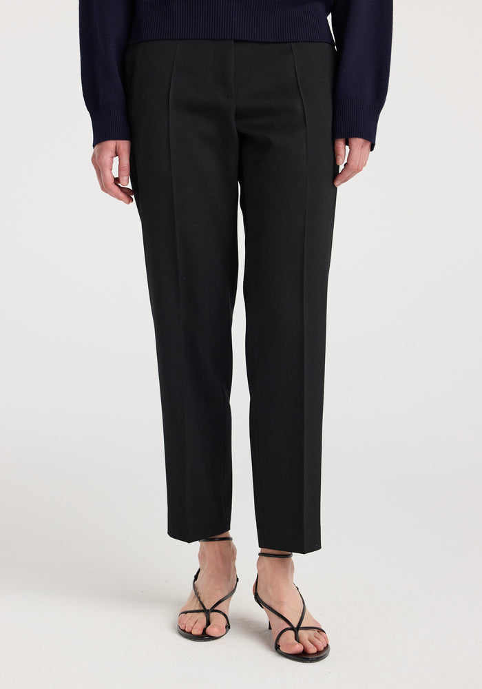Mies - Cigarette leg tailored trousers | black