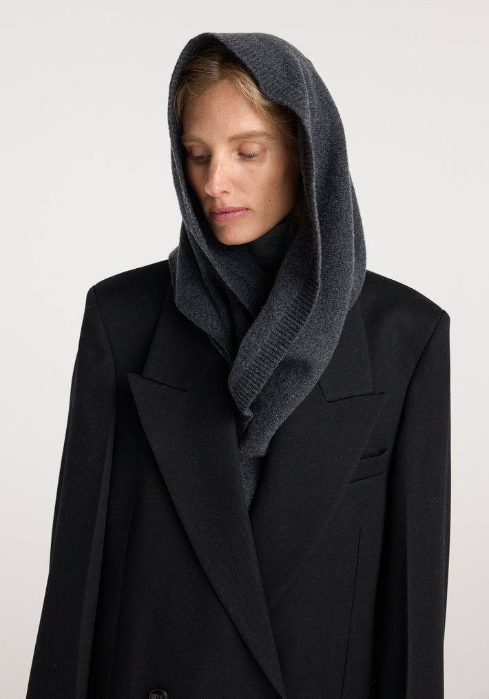 Large knitted triangle scarf | anthracite melange