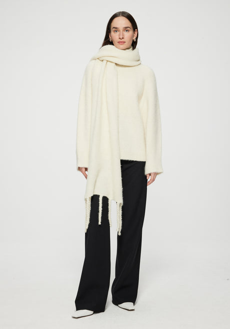 Fringed scarf | off-white