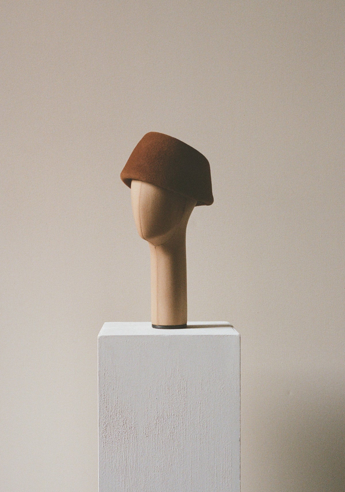 Velvet Hat, Amara | cinnamon